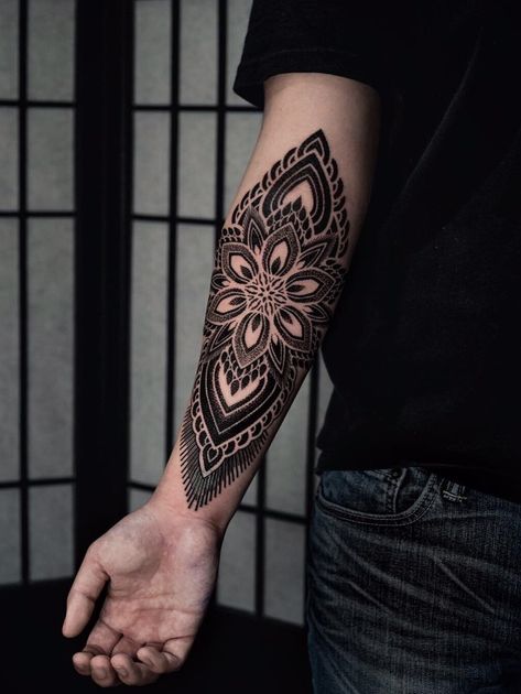 Geometric Tattoo Flower, Tattoo Flower Sleeve, Mandala Abstract, Geometric Mandala Tattoo, Wolf Tattoo Sleeve, Optical Illusion Tattoo, Belly Tattoos, Ribcage Tattoo, Forearm Band Tattoos