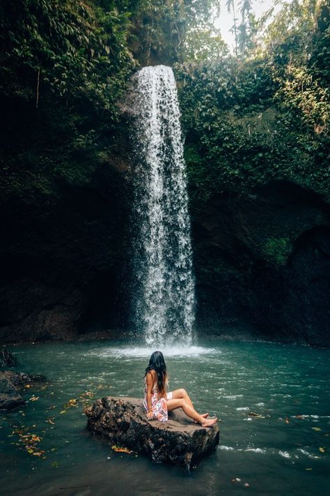 Tibumana Waterfall, Bali Aesthetic, Bali Travel Photography, Bali Waterfalls, Kauai Vacation, Voyage Bali, Waterfall Photo, Bali Vacation, Swimming Hole