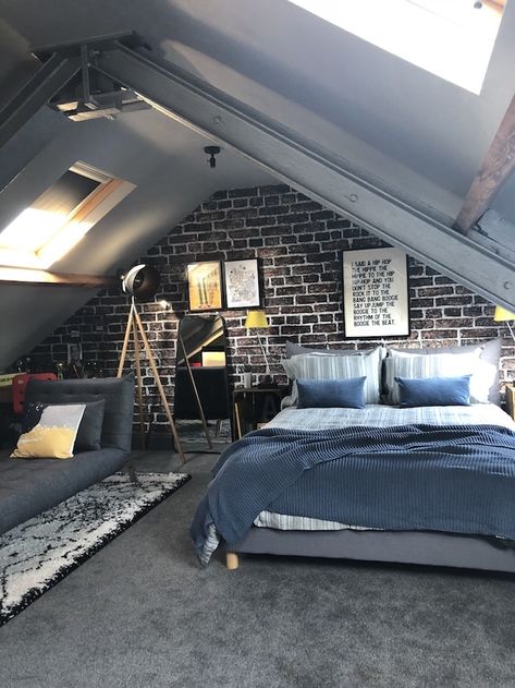 Teenager Bedroom Boy, Teenage Boy Room, Boys Bedroom Makeover, Interior Design Minimalist, Boy Bedroom Design, Attic Bedrooms, Teen Boy Bedroom, Loft Room, Fantasy Homes