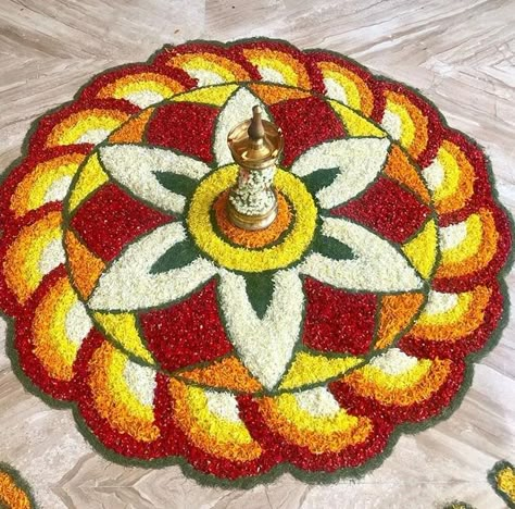 Athapookkalam Designs Simple, Rangoli Designs In Flower, Poo Kolam Flowers Onam, Onam Kolam With Flowers, Athapookalam Designs Simple, Pookolam Design Onam, Pookkalam Designs Onam, Onam Pookalam Design Simple, Pookkalam Designs Onam Simple