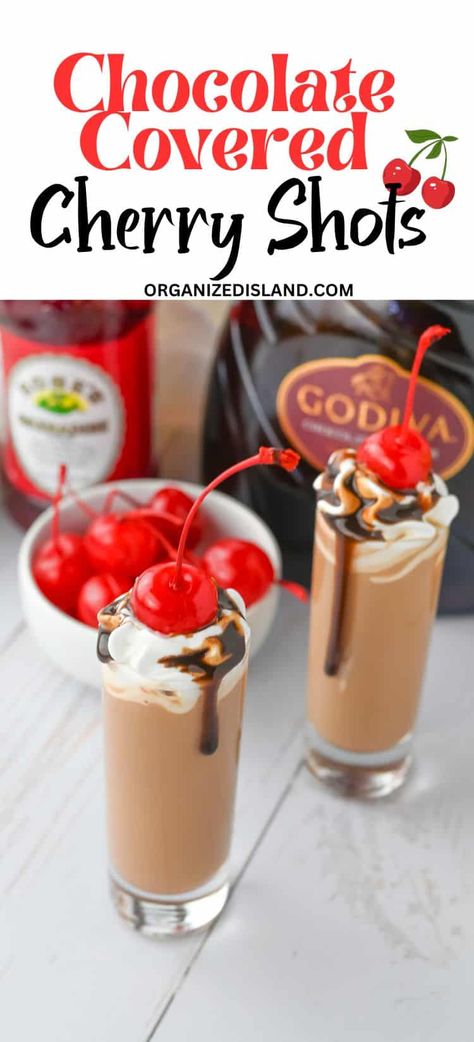 Strawberry Shortcake Pudding Shots, Creamy Shots Alcohol, Valentines Shots Drink Recipes, Chocolate Shots Alcohol, Valentine’s Day Shots, Valentines Shots, Valentines Day Drinks Alcoholic, Cherry Shots, Valentines Drinks Alcoholic