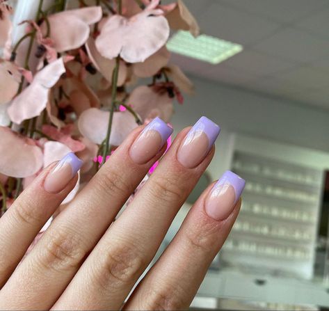 Violet Tip Nails, Lilac Nails Acrylic French Tip, French Tip Square Nails Color, Light Purple Nails Acrylic French Tips, Purple French Tip Nails Coffin Short, Purple French Dip Nails, Cute Lavender Nails French Tip, Lavender Nails Tips, Lilac French Tip Nails Coffin