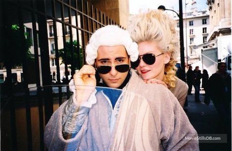 Kirsten Dunst, Marie Antoinette, Two People, A Man, Sunglasses, Building