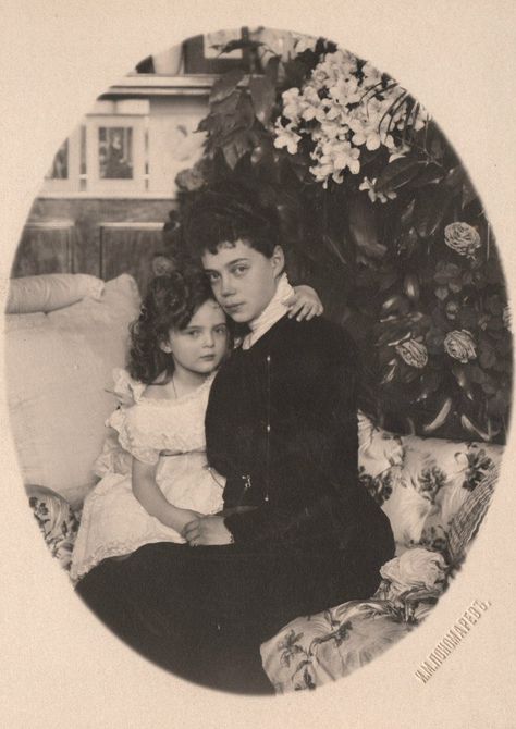 ella-indigo: “ Grand Duchess Xenia Alexandrovna (1875-1960) with her only daughter, Princess Irina (1895-1970), in about 1899. ” Xenia Alexandrovna, Royal Monarchy, Queen Victoria Prince Albert, Only Daughter, Nicolas Ii, Maria Feodorovna, House Of Romanov, Romanov Dynasty, Tsar Nicholas Ii