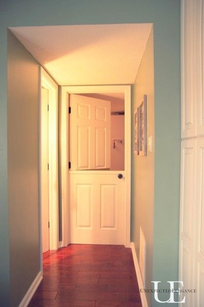 Step by step tutorial to make a Dutch/Split door out of a hollow core door!!! Great for pets or as baby gates Dutch Door Diy, Dutch Doors Diy, Hollow Core Door, Split Door, Half Doors, Hollow Core Doors, Door Diy, Kids Rooms Diy, Baby Gate