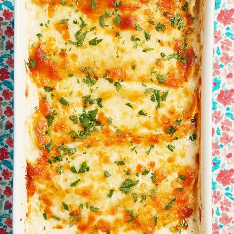 Pioneer Woman Chicken Enchilada Casserole Creamy Chicken Enchilada Casserole, Pioneer Woman Chicken, Picante Sauce, Creamy Chicken Enchiladas, Chicken Enchilada Casserole, Tasty Dinner, Best Butter, Enchilada Casserole, Chicken Enchilada