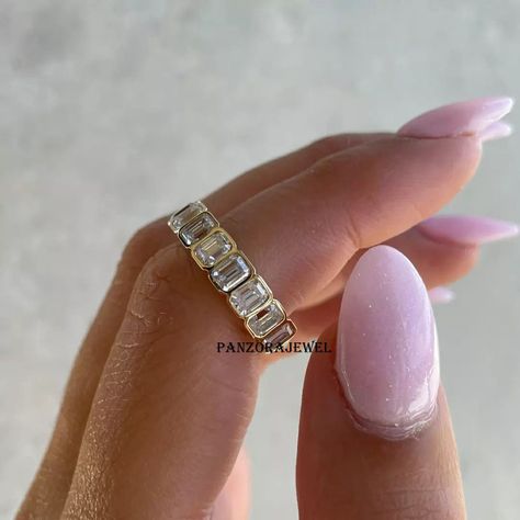 Emerald Cut Wedding Band, Bezel Set Wedding Band, Bezel Set Wedding Ring, Stackable Diamond Bands, Emerald Wedding Band, Diamond Band Engagement Ring, Diamond Engagement Band, Moissanite Band, Moissanite Wedding Band