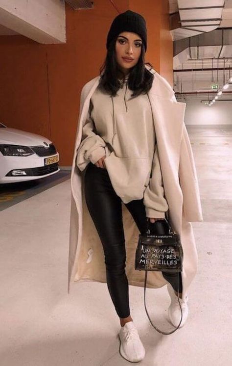 70+ Best Classy Baddie Winter Outfits For Women [2023] For Different Occasions Korean Baddie Outfits, Cute Airport Outfit, Lederhosen Outfit, Winter Mode Outfits, Classy Looks, Leather Pants Outfit, Airport Outfits, Winter Outfits Cold, Great Outfits