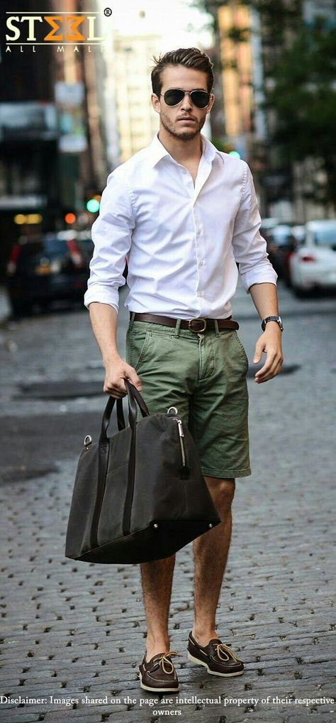 Olive Shorts, Preppy Summer Outfits, Olive Green Shorts, Men With Street Style, Mens Fashion Photography, Mens Fashion Suits, Indie Outfits, White Shirt Dress, Mens Fashion Summer