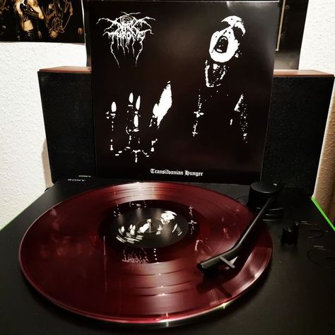 Philipp Scheibensammler on Instagram: "Cold and grim Black Metal for the weekend! 🖤💥 Transilvanian Hunger by the mighty Darkthrone is a milestone in the Black Metal genre 💪🏻 I have to admit that it wasn't easy for me to get access to this record, I liked their first Black Metal output A Blaze In The Northern Sky way better but some things just evolve and now I can definitely put this on par with their 1992 release 👀 Mostly known for its title track, this album offers so many more great song Black Rock Aesthetic, Black Metal Aesthetic, Doberman Aesthetic, Records Aesthetic, Metal Aesthetic, Passion Music, Metal Vinyl, Great Songs, Black Metal Art