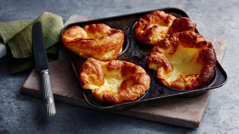 James Martin's Yorkshire pudding Yorkshire Recipes, Yorkshire Pudding Wrap, How To Make Yorkshire Pudding, Yorkshire Pudding Recipe, James Martin Recipes, Yorkshire Pudding Recipes, Yorkshire Puddings, Batter Recipe, Bbc Food