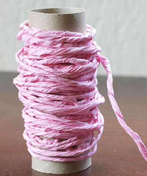 Making your own twine from crepe paper. Flower Papercraft, Crepe Paper Crafts, Paper Twine, How To Make Crepe, Paper Streamers, Crepe Paper Flowers, Make Paper, Cupcake Liners, Crochet Basket