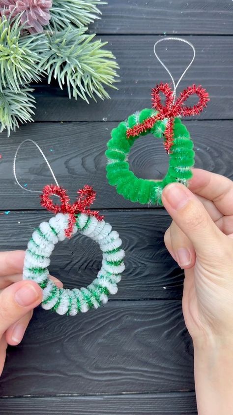 8.3K views · 178 reactions | Christmas Decorations ❄️ Pipe Cleaners Craft Ideas #christmas #pipecleaners #chenille #crafts #christmasdecor #christmasdecorations #usa #reels #christmascrafts | VIKI Studio DIY | VIKI Studio DIY · Original audio Candy Cane Pipe Cleaner Craft, Pipecleaner Christmas Crafts For Kids, Dit Christmas, Craft Ideas Christmas, Chenille Stem Crafts, Craft Pipe Cleaner, Chenille Crafts, Diy Christmas Tree Ornaments, Pipe Cleaner Crafts