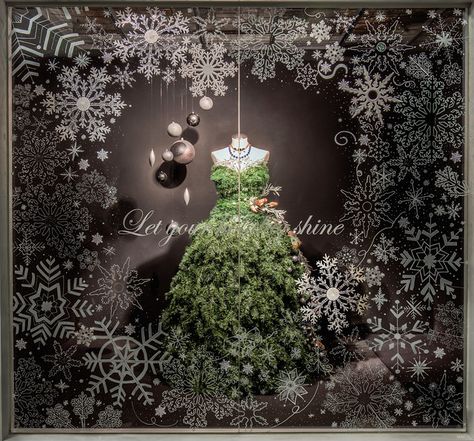 Visual Merchandising Arts - Holiday Windows 2015 | @SenecaFashion | Flickr Winter Window Display, Christmas Shop Window, Holiday Window Display, Christmas Window Painting, Decoration Vitrine, Visual Merchandising Displays, Store Window Displays, Christmas Window Display, Winter Window