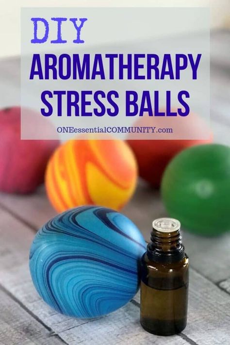 Essential Oil Projects, Diy Young Living Recipes, Aromatherapy Crafts, Essential Oil Gift Ideas, Essential Oil Gifts, Aromatherapy Diy, Calming Essential Oil Blends, Diy Stressball, Calming Essential Oils