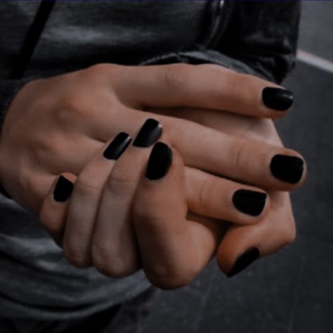 Grunge Outfits Tumblr, Black Painted Nails, Long Black Nails, Rabastan Lestrange, Natural Nail Art, Polished Man, New Template, Black Nail Polish, Nails Aesthetic