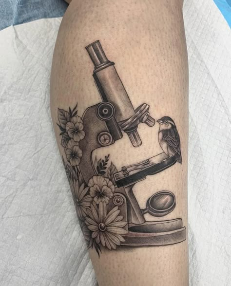 Medical Science Tattoos, Forensic Tattoo Ideas, Biologist Tattoo Ideas, Small Biology Tattoos, Microbiology Tattoo Ideas, Veterinary Tattoo Ideas, Microscope Tattoo, Biology Tattoo Ideas, Microbiology Tattoo