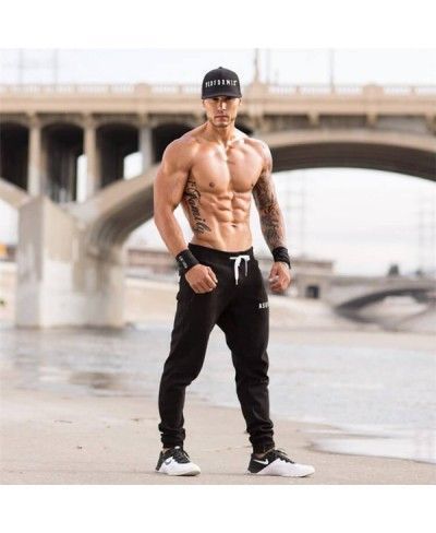 Never give up Bodybuilding Pants, Workout Man, Model Training, Fitness Photoshoot, Male Fitness Models, Fitness Inspiration Body, Bodybuilding Training, Body Fitness, Motivation Fitness