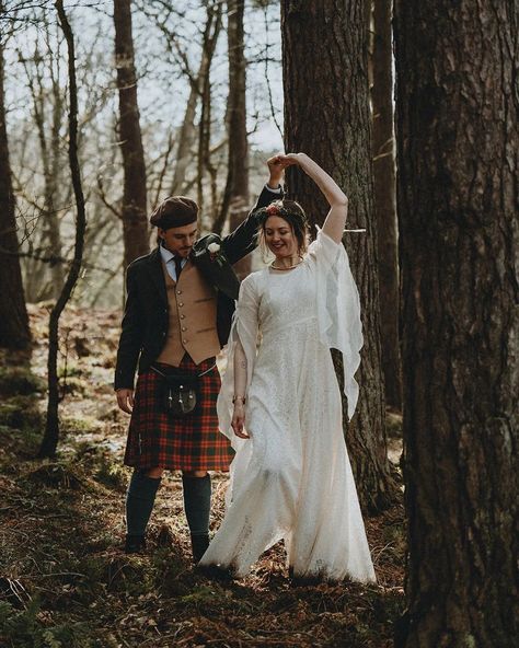 Celtic Fusion Wedding Dress | celticfusiondesign Renfaire Wedding, Fusion Wedding Dress, Celtic Wedding Dresses, Pagan Wedding Dresses, Celtic Wedding Dress, Outlander Wedding, Pagan Wedding, Celtic Wedding, Wedding 2025