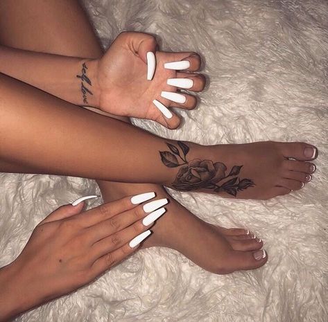 Foot Tattoos Foot Tattoo Black Women, Front Ankle Tattoos, Side Foot Tattoos, Ankle Foot Tattoo, Cute Foot Tattoos, Ankle Tattoos For Women, Foot Tattoos For Women, Eye Makeup Styles, Tattoos For Black Skin