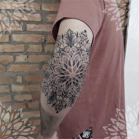 Mandala Tattoo Mann, Inner Elbow Tattoos, Geometric Tattoo Sleeve Designs, Geometric Tattoo Pattern, Tattoo Festival, Mandala Tattoo Sleeve, Geometric Sleeve Tattoo, Muster Tattoos, Elbow Tattoos