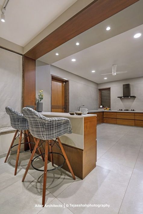 Brown Ceiling, Toilet Design Modern, Interior Design Indian, Kitchen Ceiling Design, Unique Kitchen Design, Love For Nature, Ceiling Design Ideas, Kitchen Modular, Indian Home Interior