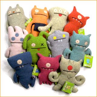 Photobucket Adopt A Monster, Felt Monster, Baby Mobil, Small Stuffed Animals, Monster Toys, Felt Ideas, Ugly Dolls, Sewing Stuffed Animals, Making Stuff