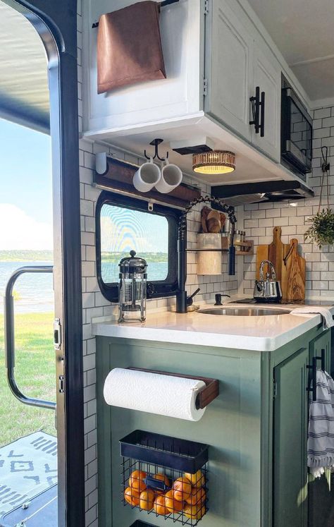 Motorhome Remodel, Glamper Camper, Rv Interior Remodel, Camper Interior Design, Tiny House Camper, Camper Trailer Remodel, Vintage Camper Remodel, Trailer Decor, Caravan Renovation