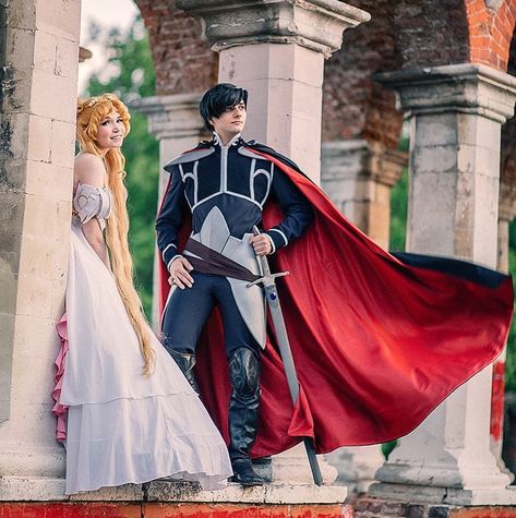 Knight And King Pose, Cape In Wind Reference, Cape Blowing In Wind Reference, Cape In Wind, Cloak Reference, Vlad The Impaler, Elder Scrolls Art, Victory Pose, Sailor Moon Cosplay