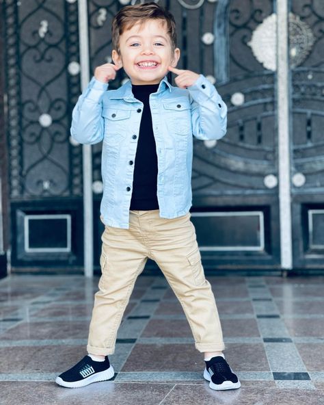 Dapper Dudes, Jean Jacket Outfits, Denim Jacket Outfit, Baby Boy Dress, Kids Dress Wear, Toddler Boy Fashion, Boys Denim