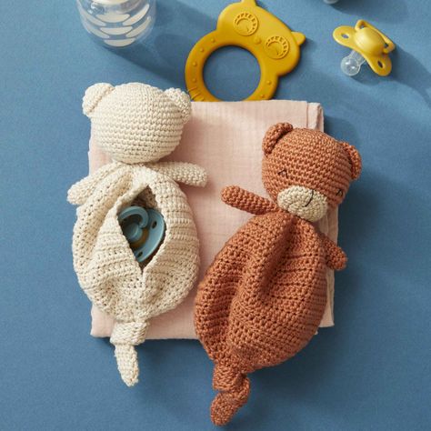 Diy Cadeau Bebe, Crochet Couture, Diy Bebe, Crochet Diy, Creative Activities, Diy Crochet, Pajamas, Amigurumi, Couture