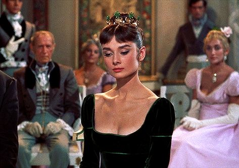 Audrey Hepburn Born, Audrey Hepburn Movies, Images Terrifiantes, Aubrey Hepburn, Audrey Hepburn Photos, Anna Karenina, Visual Branding, Into The Woods, Old Hollywood Glamour