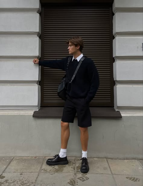 2022 outfit for men Black Shorts Outfit Men Streetwear, Chunky Loafers Outfit Men, Derby Outfits Men, Derby Shoes Outfit, Loafers Outfit Summer, Socks Outfit Men, Chunky Loafers Outfit, Brandon King, God Of Fury