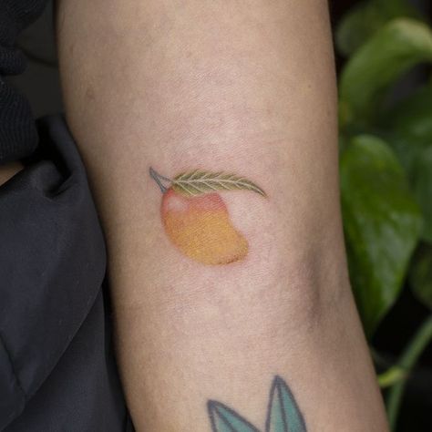 Mango Tattoo, Fruit Tattoo, Sibling Tattoos, Stick And Poke, Elegant Tattoos, Fine Line Tattoos, Line Tattoos, Body Mods, Pretty Tattoos