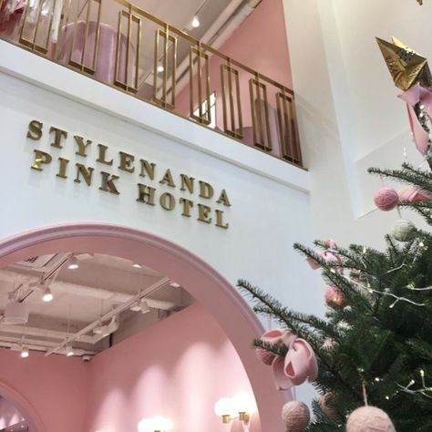 Stylenanda Pink Hotel, Pink Hotel, Travel Korea, Pink Space, Cosmetic Shop, Aesthetic Pinterest, Pink Pastel, Salon Design, Pink Tone