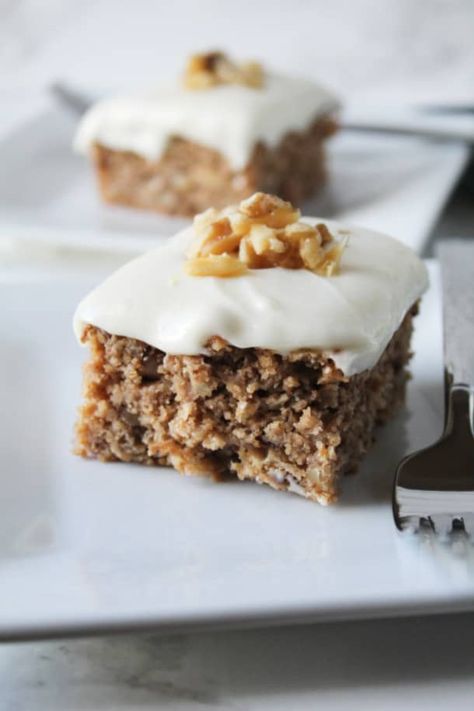 This homemade gluten-free, whole grain Spice Cake is filled with applesauce, walnuts, cinnamon, allspice and cloves for a moist, spiced cake that everyone will love. This easy cake recipe is made from scratch, complete with a high altitude option so anyone can bake this cake. With only 1/2 cup of brown sugar, this Spice Cake recipe is a healthy alternative to several other Holiday desserts! Spice Cake Gluten Free, Gluten Free Spice Cake Recipe, Gluten Free Spice Cake, Zucchini Desserts, Gluten Free Spices, Spice Cake Recipe, Zucchini Recipes Baked, Zucchini Cakes Recipe, Zucchini Recipes Dessert