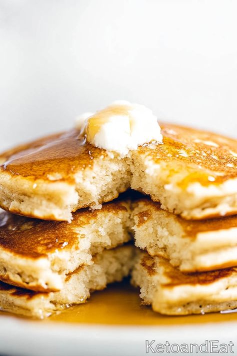 Keto Coconut Flour Pancakes - Best Low Carb Pancakes Aip Pancakes Coconut Flour, Cottage Cheese Coconut Flour Pancakes, Coconut Flour Pancakes Easy, Pancakes Coconut Flour, Keto Pancakes Coconut Flour, Low Carb Pancake, Fluffy Coconut Flour Pancakes, Coconut Flour Pancakes Recipe, Coconut Flour Pancakes