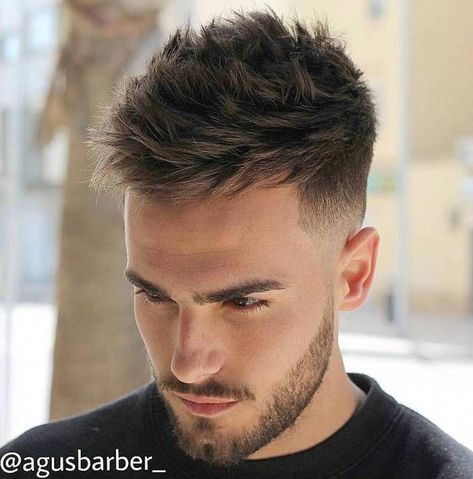 Awesome "mens hairstyles short" info is offered on our website. Have a look and you wont be sorry you did. Trendy Mens Hairstyles, Popular Mens Hairstyles, Mens Hairstyles Thick Hair, Find Hairstyles, Men Haircut Styles, Cool Hairstyles For Men, Corte De Cabelo Masculino, Hair And Beauty, Haircut For Thick Hair