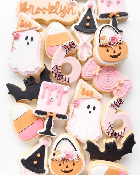 Groovy Ghost Cookies, Halloween First Birthday Cookies, Ghost Decorated Cookies, Halloween Fondant Cookies, Spooky One Cookies, Birthday Halloween Cookies, Pink Halloween Cookies, Cute Ghost Cookies, Halloween Birthday Cookies