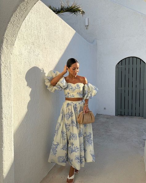 Sunset dinner with the girlies 🌞✨ 📍 Papaioannou, Mykonos ~ we loved this restaurant, incredible seafood & beautiful views 🌊 . . Holiday outfits, girls trip, euro summer, Mykonos, Mykonos outfits, summer dress, holiday fashion Island Outfit, Vacay Outfits, Girly Dresses, Greek Island, Neutral Fashion, Classy And Fabulous, Summer Evening, Seychelles, Co Ord