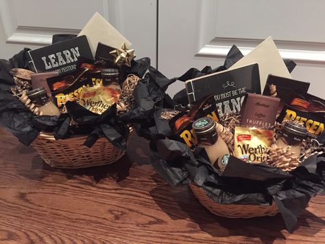 Brown Themed Gift Basket, Brown Basket For Color Party, Brown Color Party Basket, Gift Jars, Luxury Gift Basket, Brown Basket, Brown Baskets, Gift Baskets For Men, Themed Gift Baskets