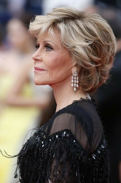 Jane Fonda Over 50 Capsule Wardrobe, Jane Fonda Hairstyles, Beyonce Hair, Bob Hairstyles For Thick, Short Hairdos, Hair With Layers, Mom Hairstyles, Short Hairstyles For Thick Hair, Hairstyles Over 50