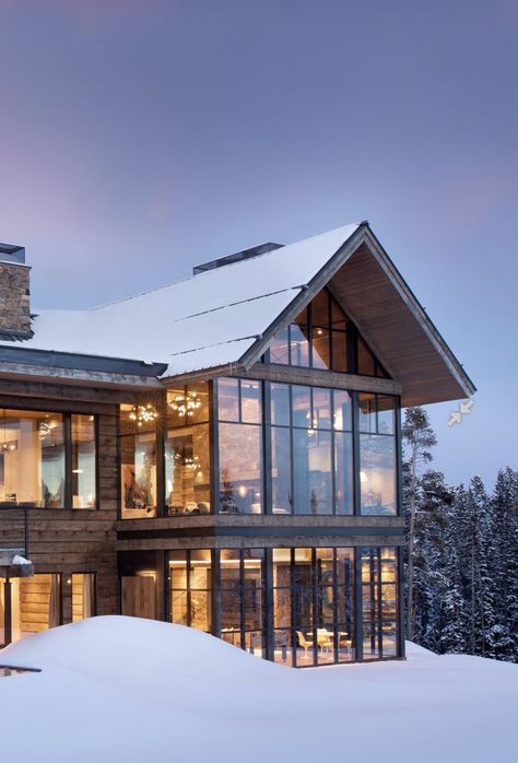 Aspen Homes Exterior, Lodge Homes Exterior, Aspen House Interiors, Winter Chalet Exterior, Aspen House Exterior, Chalet Exterior Design, Winter Lodge Interior, Modern Chalet Exterior, Winter Mountain House