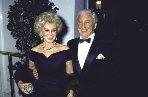 Merv Griffin Show, Merv Griffin, Eva Gabor, Acting Lessons, Proper English, Nancy Reagan, Hollywood Couples, First Day Of Work, Playing Piano