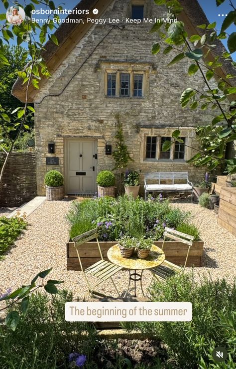 Stone Cottage Homes, Old Bakery, Cotswold House, Small Table And Chairs, Cottage Porch, French Country Garden, Cottage Exterior, Gravel Garden, English Cottage Style