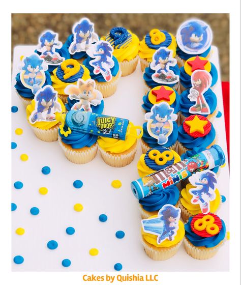 Sonic The Hedgehog Cupcakes Ideas, Sonic Cupcakes Ideas, Sonic The Hedgehog Cupcake Cake, Sonic Pull Apart Cupcakes, Cupcakes Sonic Birthday, Sonic Cupcake Cake, Sonic Cupcakes For Boys, Sonic Birthday Cupcakes, Sonic The Hedgehog Cupcakes