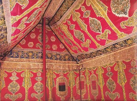 A Brief History of Applique | Sew Daily Arabic Tent, Turkish Tent, Medieval Tents, Tent Interior, Summer Projects, Louis Xiv, Ottoman Empire, 18th Century, The History