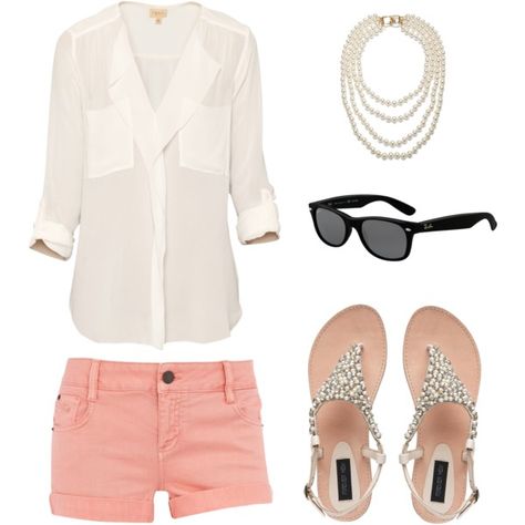 Look casual.  Camisa formal, shorts y accesorios casuales, el balance perfecto. Womens Shorts Outfits, Coral Shorts Outfit, Pink Shorts Outfits, Summer Casuals, Outfit Pics, Trendy Spring Outfits, Fashion City, Coral Shorts, Summer Shorts Outfits