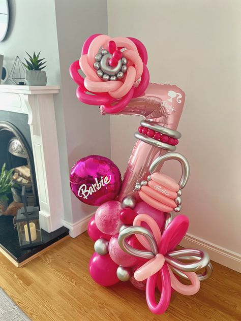 Barbie Balloon Bouquet, Barbie Balloons, Balloon Stack, Balloons Number, Barbie Party Decorations, Party Decorations Balloons, Balloon Tower, Centerpieces Ideas, Decorations Balloons