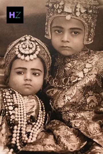 Nizam Of Hyderabad, Nizam Jewellery, Antic Jewellery, Indian Royalty, Royal Indian, Son And Daughter, Anne Geddes, History Of India, Vintage India